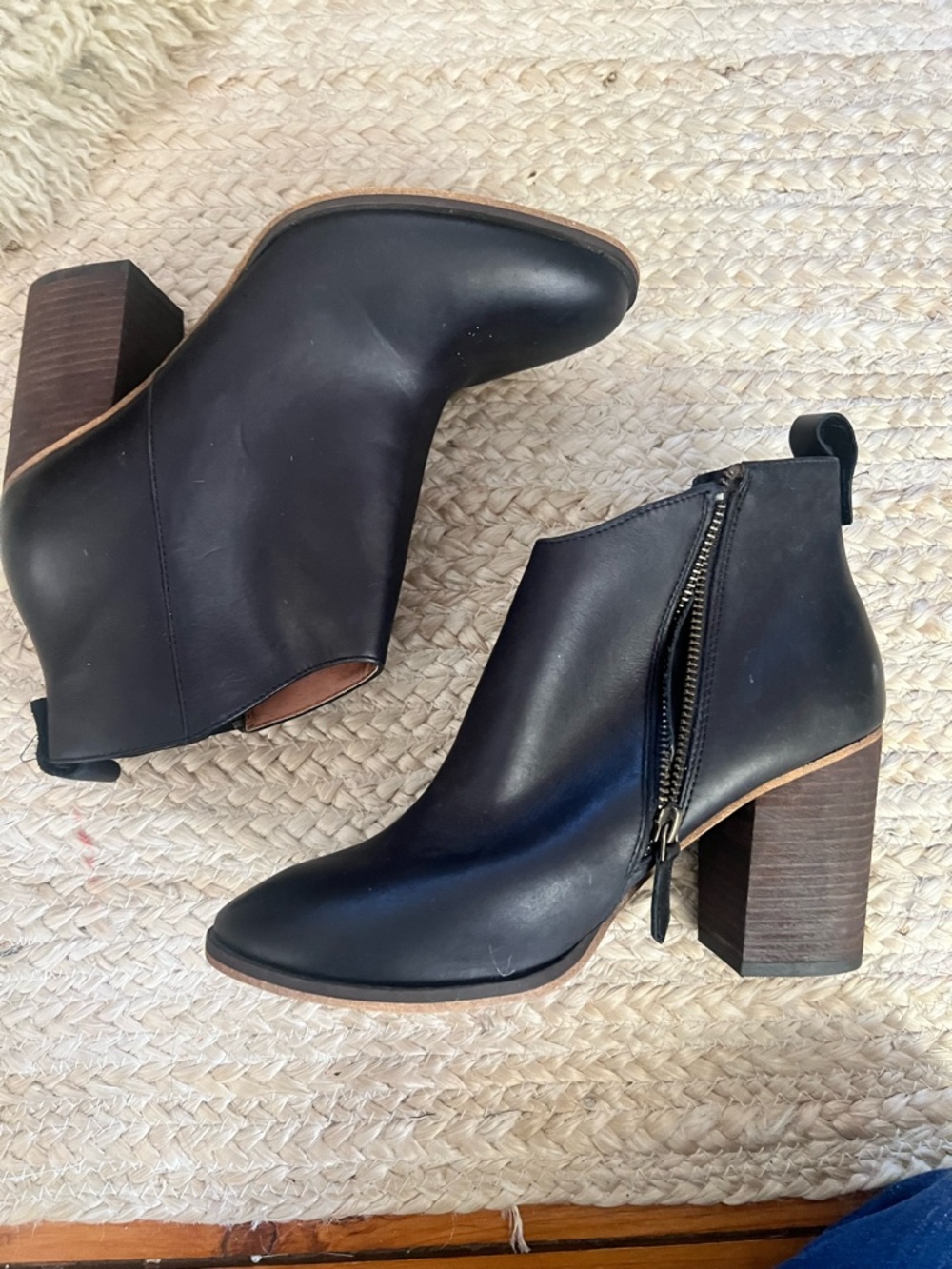 Nordstrom Black Leather Zip Block Heel Ankle Boots